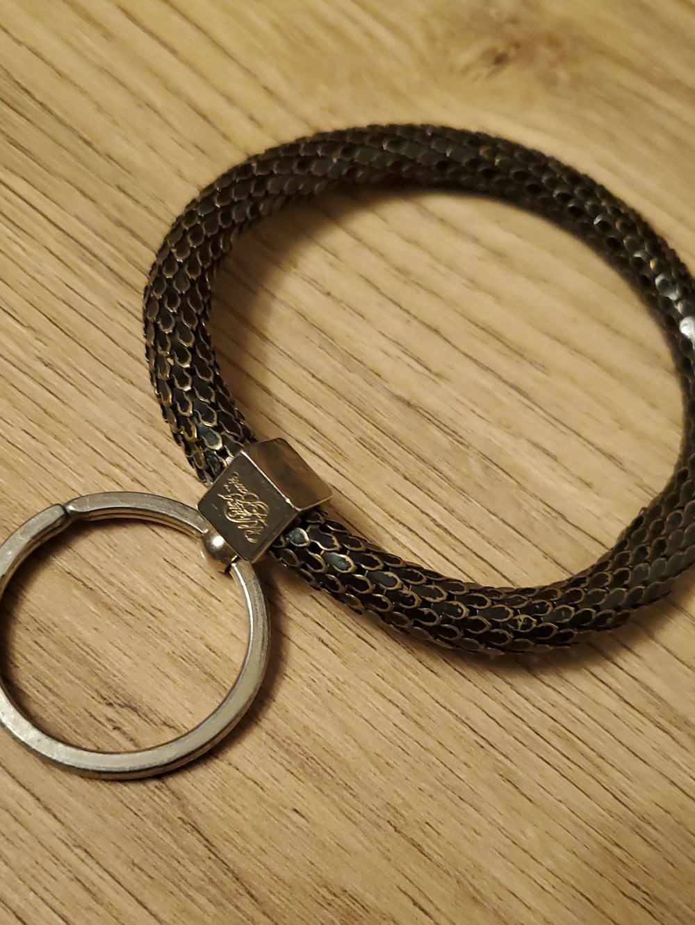 Vintage Whiting & Davis Gold Tone Mesh Key Ring 1980s Designer Keychain-Unisex